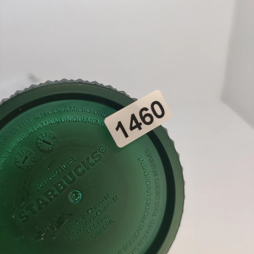 NEW Starbucks Diamond Texture Tumbler Venti 24 Oz Green Ombre Gradient 2022